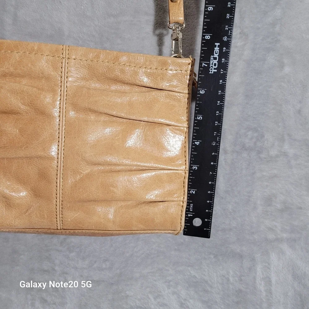 THE SAK Tan Glazed Leather Crossbody Pleated Bag/Purse Zip Top Removable Strap